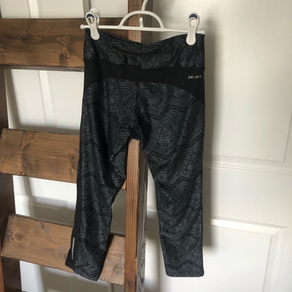 Nike Running Printed Cropped Drawstring Tights XS - Picture 4 of 9